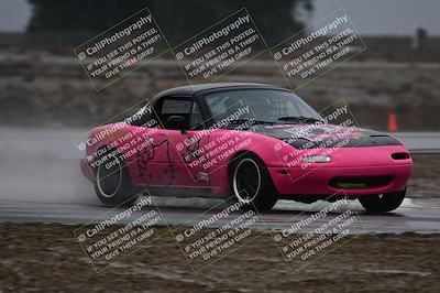 media/Nov-15-2025-CalClub SCCA (Sat) [[7bfa5a7151]]/Race/Group 4/